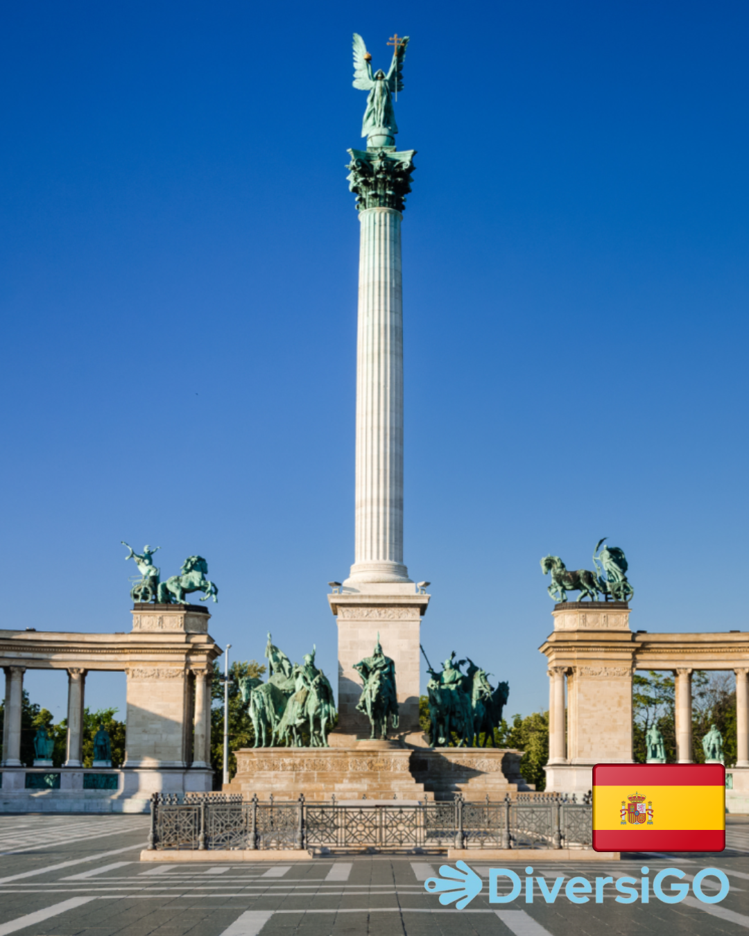 El Monumento del Milenio en la Plaza de los Héroes.